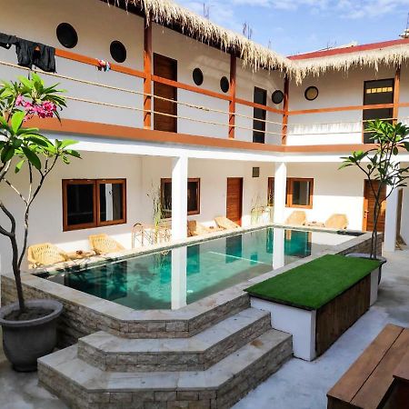 Gili Pirates Dive & Bnb Gili Trawangan Exterior foto
