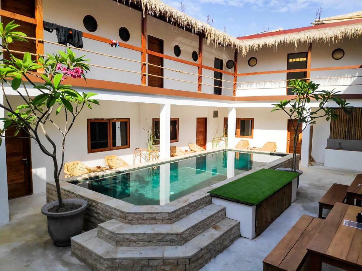 Gili Pirates Dive & Bnb Gili Trawangan Exterior foto