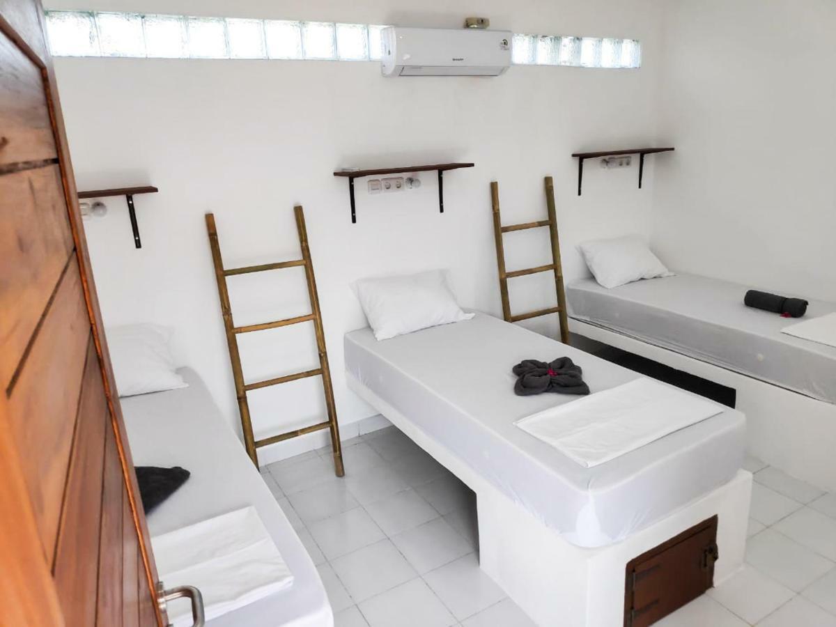 Gili Pirates Dive & Bnb Gili Trawangan Exterior foto